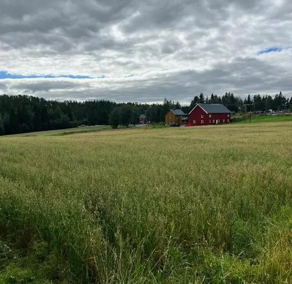 Hotelli Fjellstad Gård   2 Minutes From E6 And 5 Minutes Drive From Steinkjer City