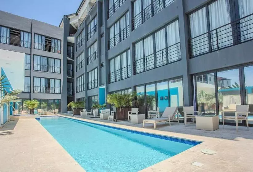 هتل Instyle Residences At Rizz Suites