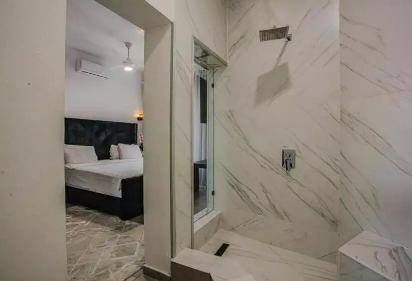 هتل Instyle Residences At Rizz Suites