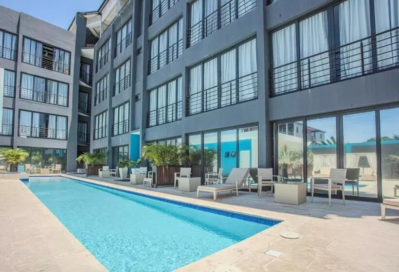 هتل Instyle Residences At Rizz Suites