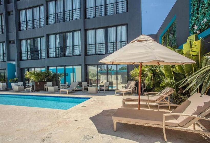 هتل Instyle Residences At Rizz Suites