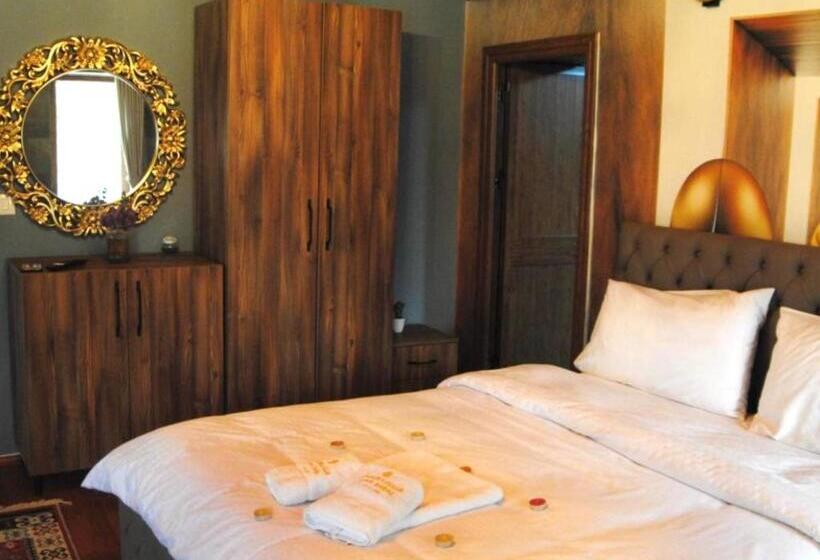 ホテル Keshtjella Xhabeqos