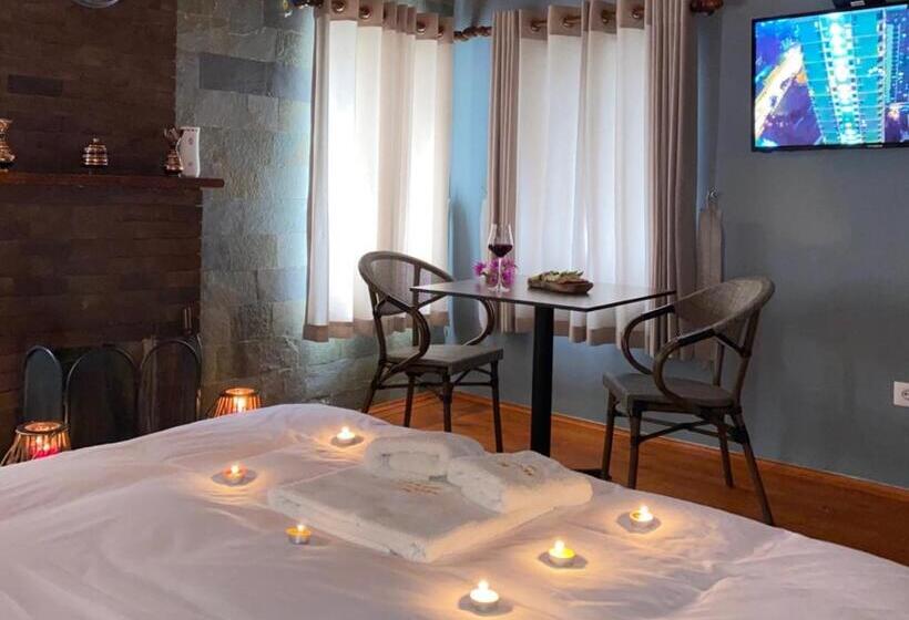 ホテル Keshtjella Xhabeqos