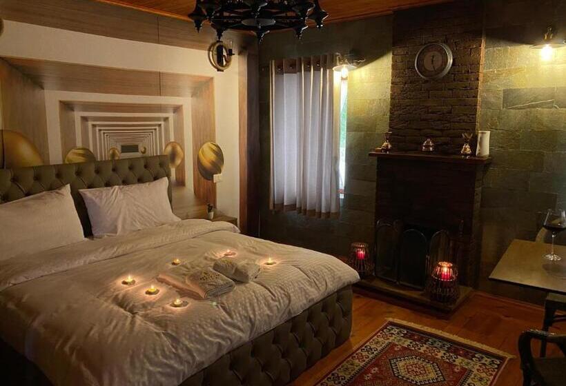 ホテル Keshtjella Xhabeqos