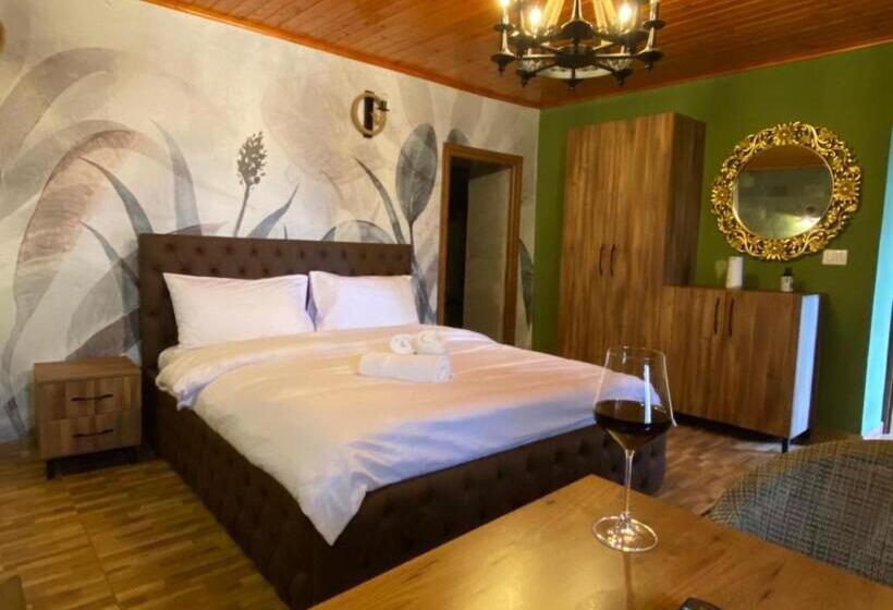 ホテル Keshtjella Xhabeqos