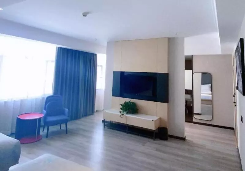 Lanou Hotel Golmud Middle Bayi Road