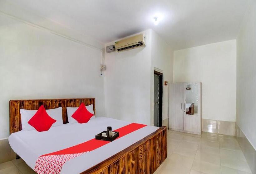 בית מלון כפרי Oyo 70109 Grand Royals Anjuna