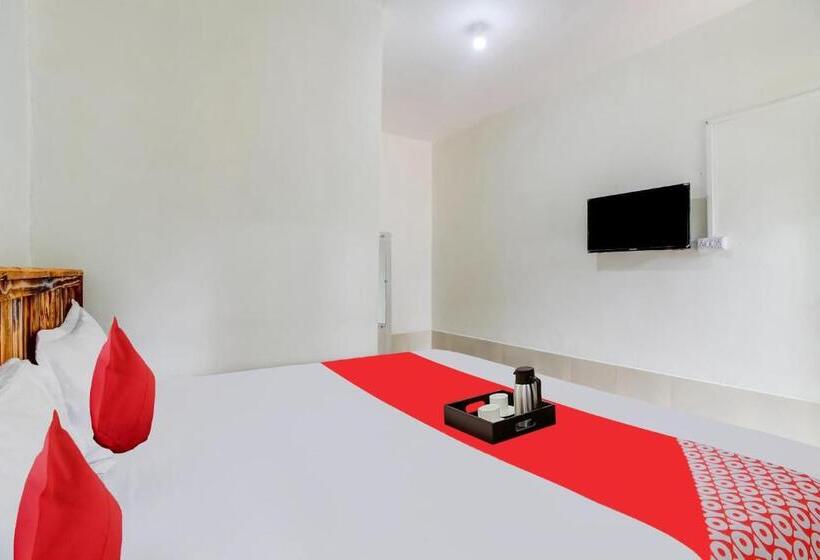 בית מלון כפרי Oyo 70109 Grand Royals Anjuna