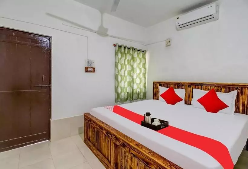 Hotelli Oyo 70109 Grand Royals Anjuna