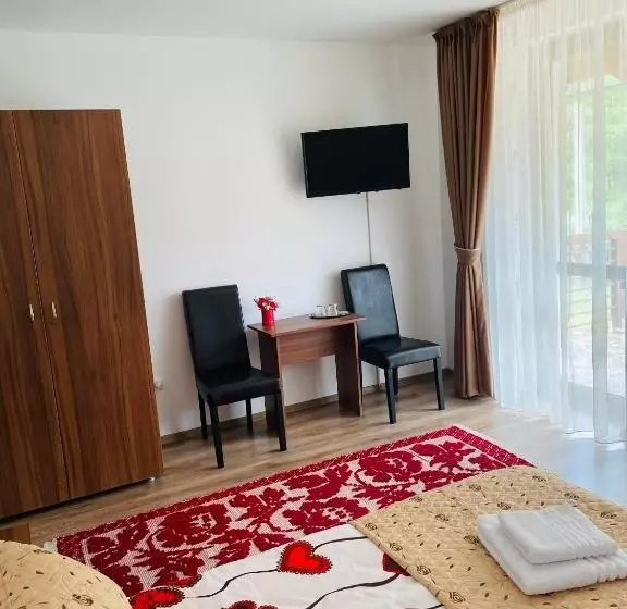 Hotelli Pensiunea Cheile șugăului