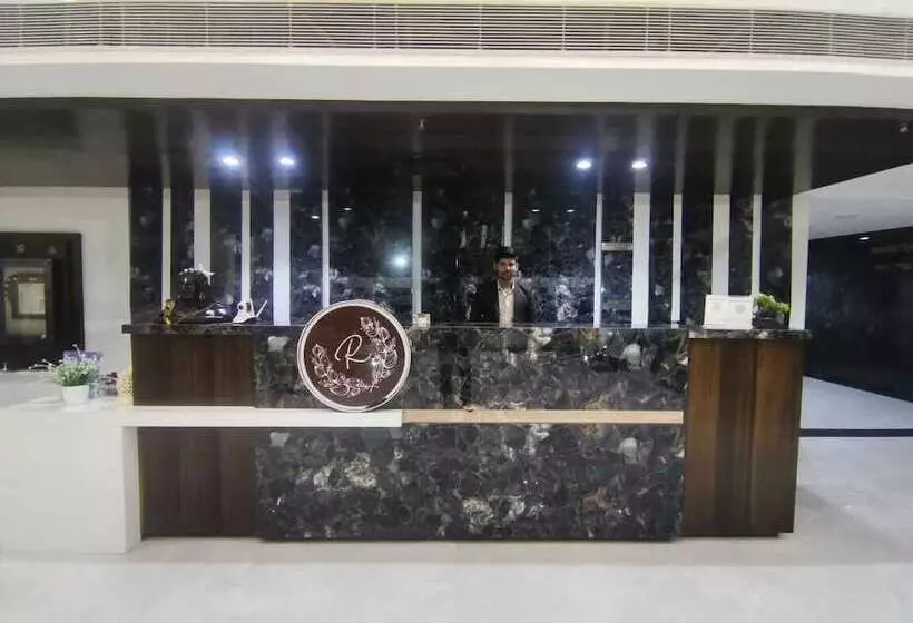 Ratnapriya Hotel And Resort