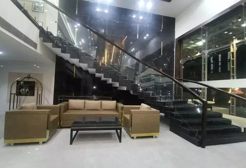 Ratnapriya Hotel And Resort