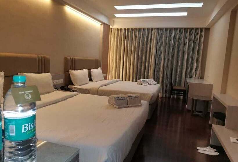 Ratnapriya Hotel And Resort