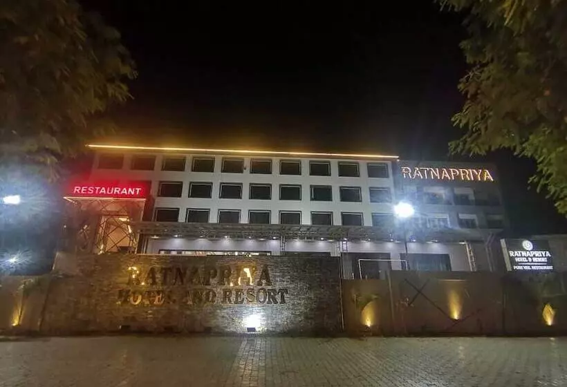 Ratnapriya Hotel And Resort