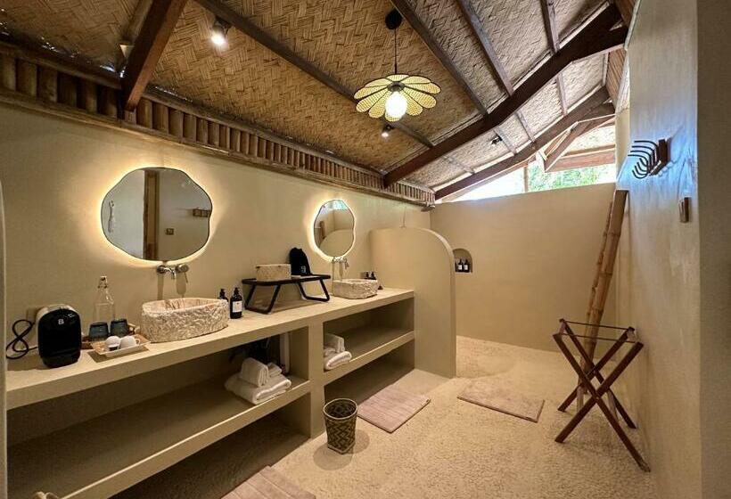 فندق The Beach House Ocam Ocam