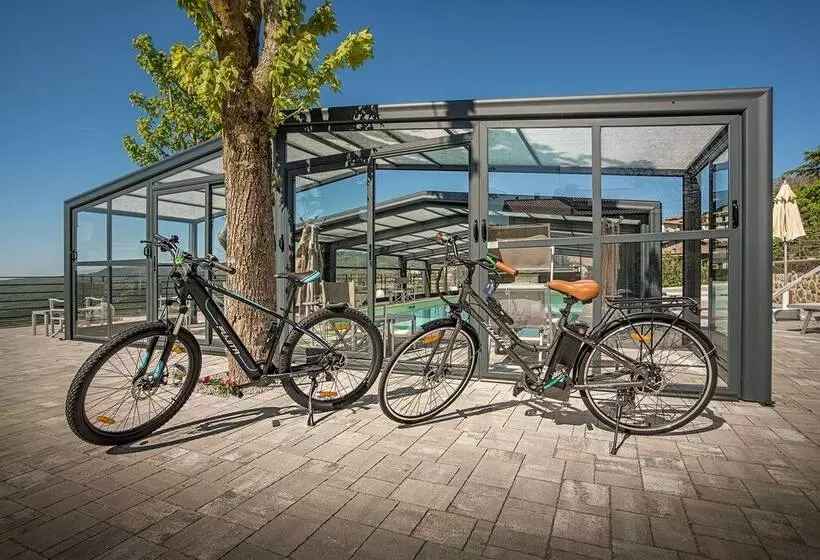 ホテル Valle Del Fiora