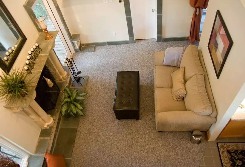 ベッドアンドブレックファースト Abigaile's Treehouse