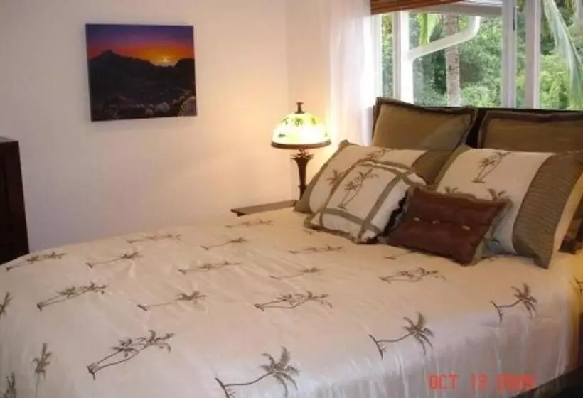 Bed and Breakfast Bamboo Valley Inn