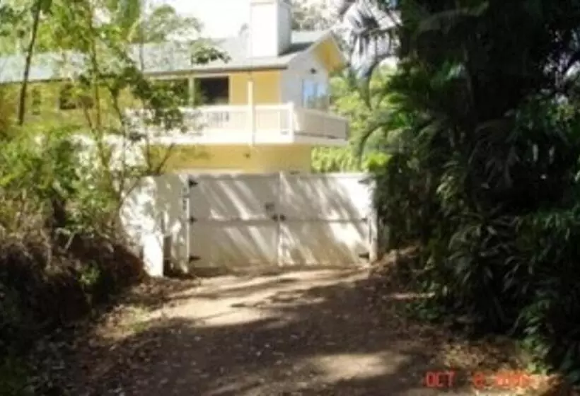 Bed and Breakfast Bamboo Valley Inn