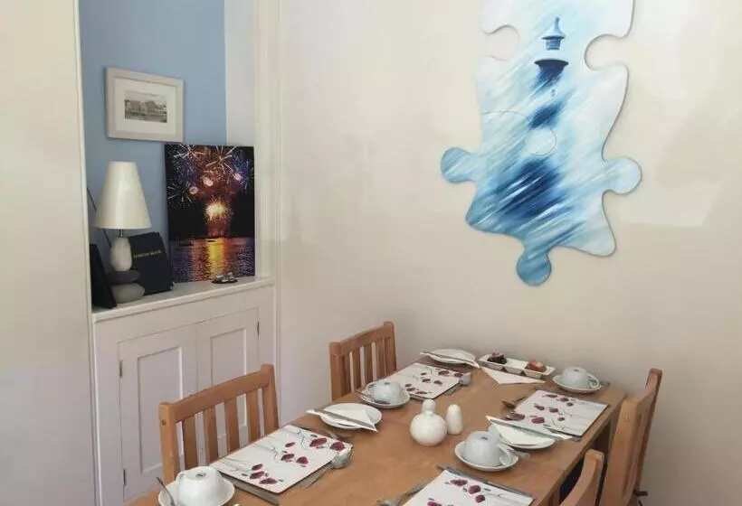 Aamiaismajoitus (B&B) Barbican Reach Guest House