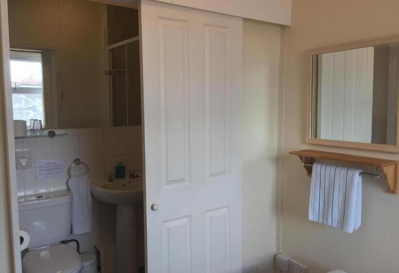 צימר Barbican Reach Guest House