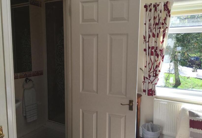 צימר Barbican Reach Guest House