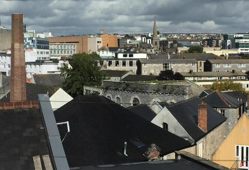 צימר Barbican Reach Guest House