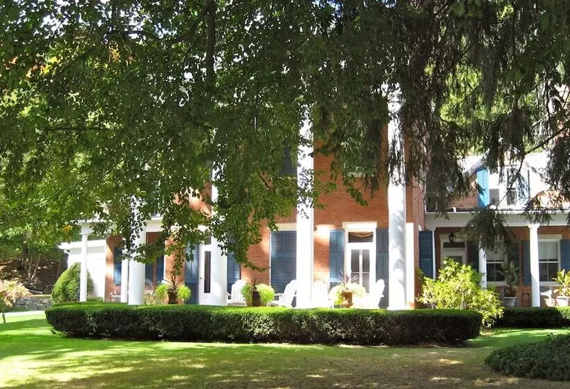 ベッドアンドブレックファースト Federal House Inn