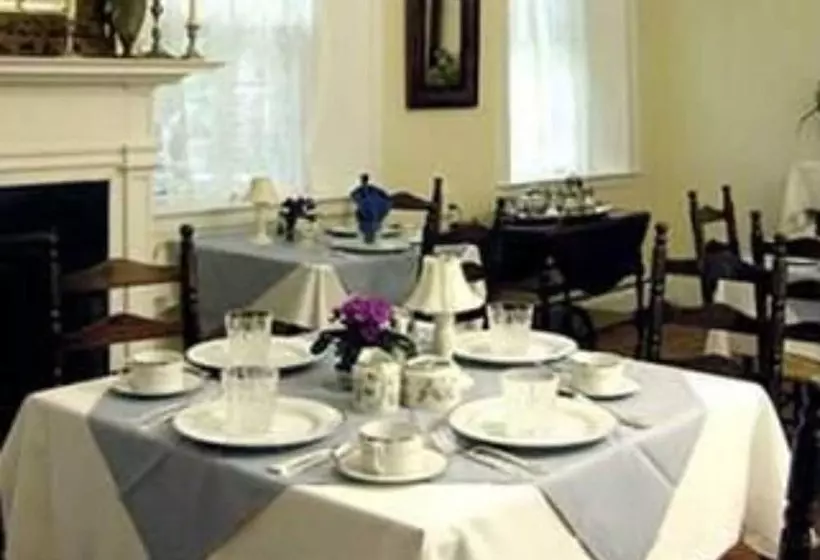 ベッドアンドブレックファースト Federal House Inn