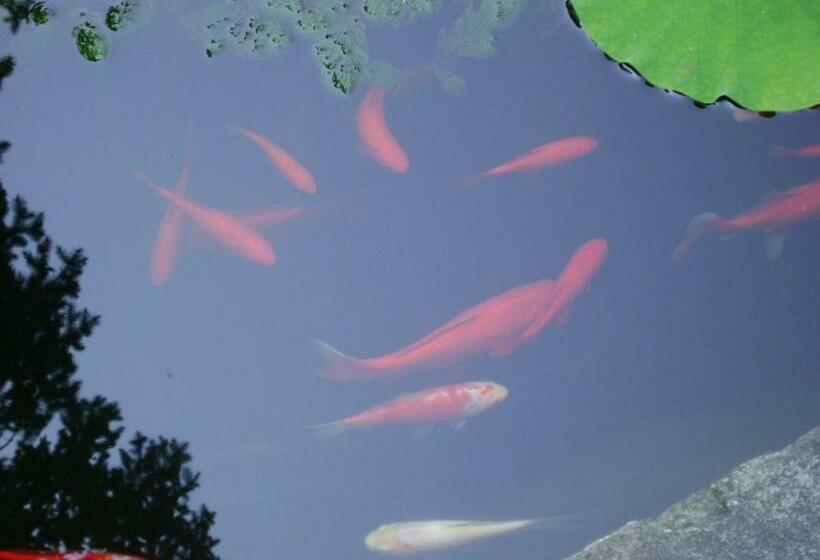 민박 Four Creeks Bed&breakfast