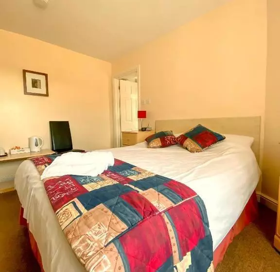 Bed and Breakfast Hawk House