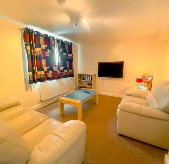 Bed and Breakfast Hawk House