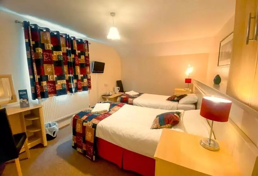 Bed and Breakfast Hawk House