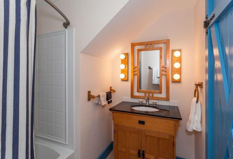 민박 Inn At Buck Hollow Farm