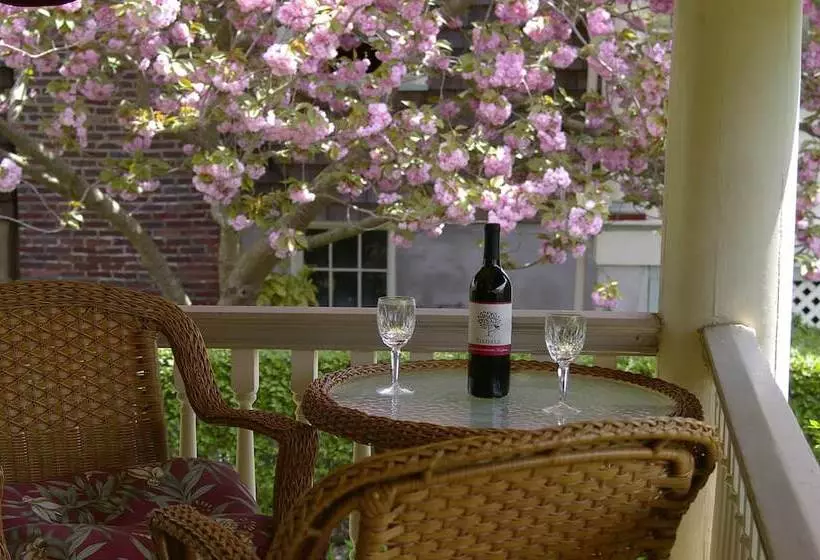 צימר Luther Ogden Inn