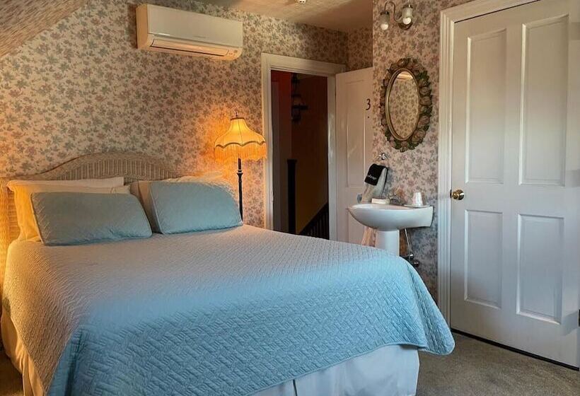 مبيت وإفطار Luther Ogden Inn