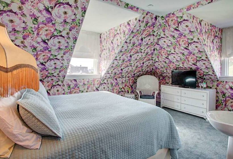 مبيت وإفطار Luther Ogden Inn