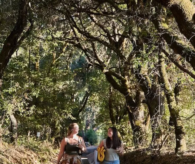 민박 Mine And Farm, The Inn At Guerneville, Ca