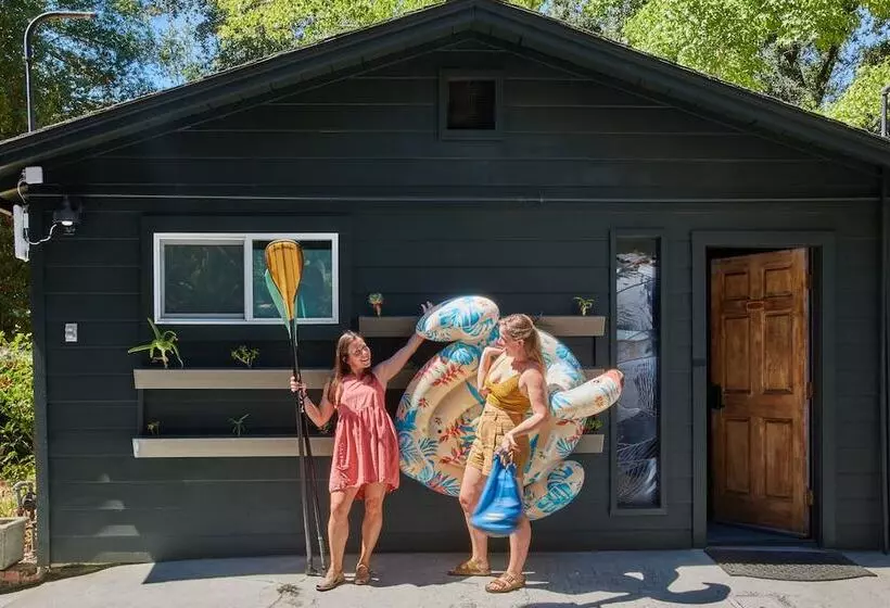 민박 Mine And Farm, The Inn At Guerneville, Ca