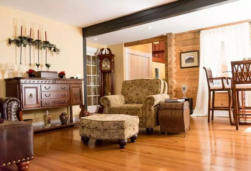 ベッドアンドブレックファースト Plantation Oaks Inn