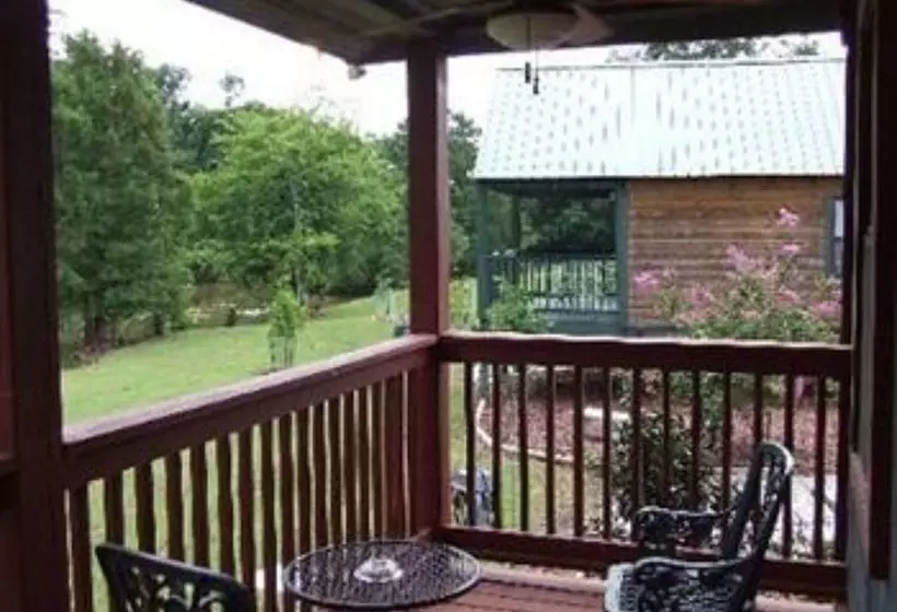 مبيت وإفطار Susan's Cottages