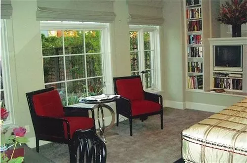 ベッドアンドブレックファースト The Guesthouse On Allen Street