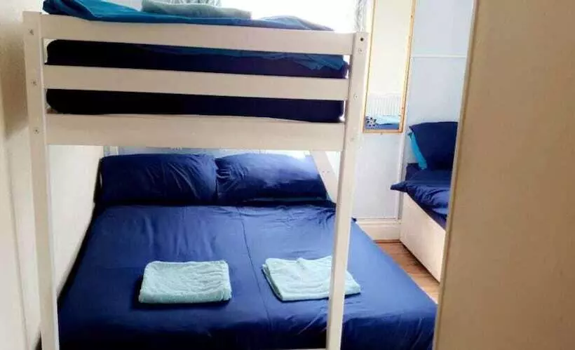 تختخواب و صبحانه The Osprey