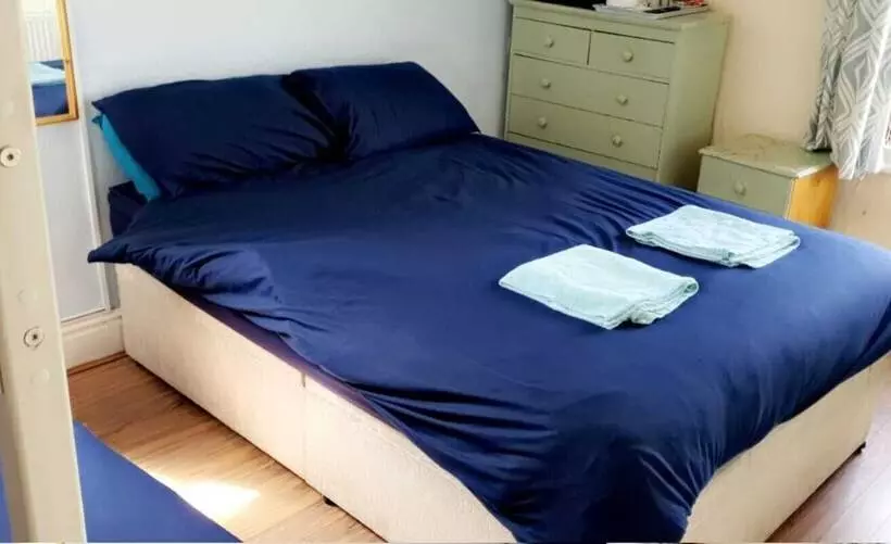 تختخواب و صبحانه The Osprey