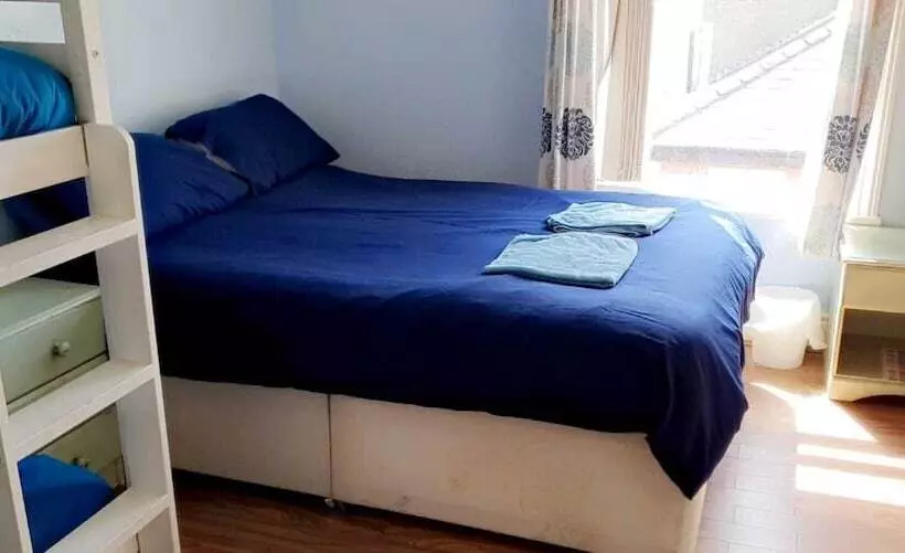 تختخواب و صبحانه The Osprey