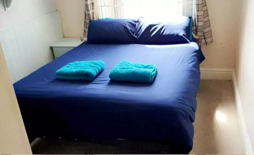 تختخواب و صبحانه The Osprey