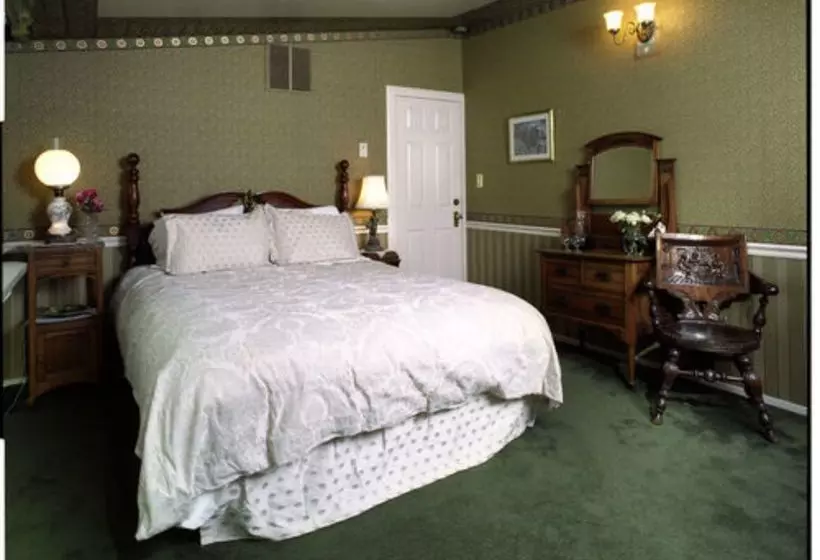 住宿加早餐  The Pink Mansion