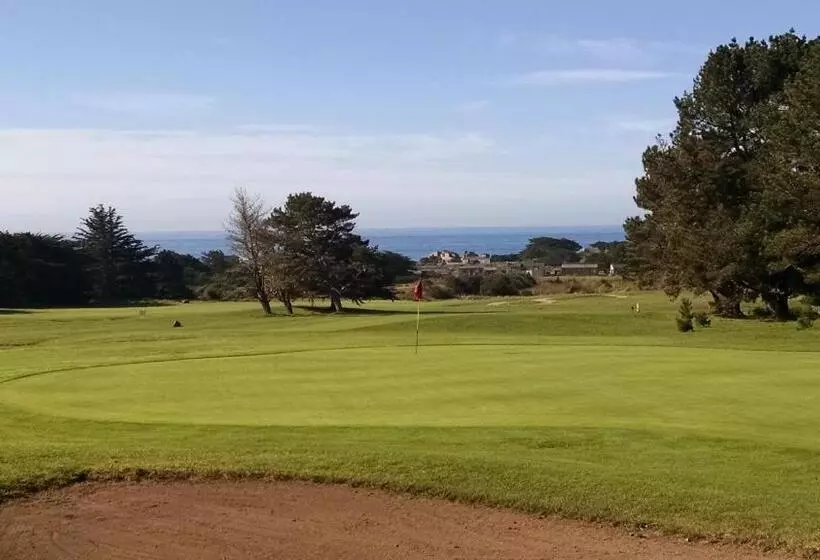 住宿加早餐  Cottages At Little River Cove