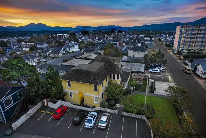 Szálloda Gilbert Inn Seaside