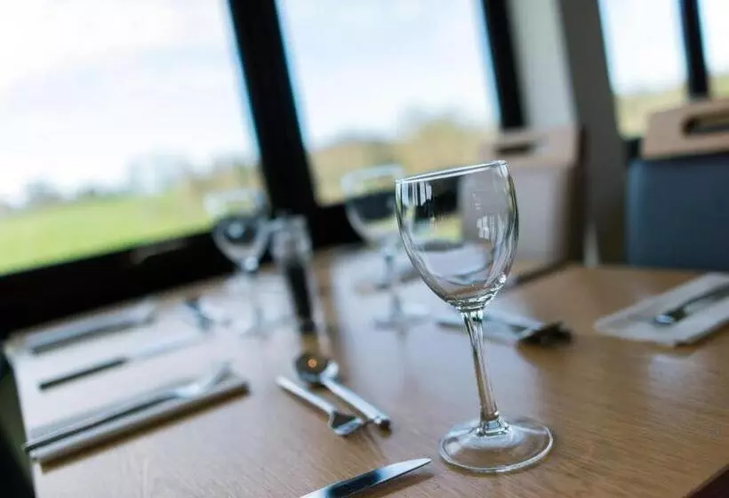 בית מלון כפרי Greetham Valley